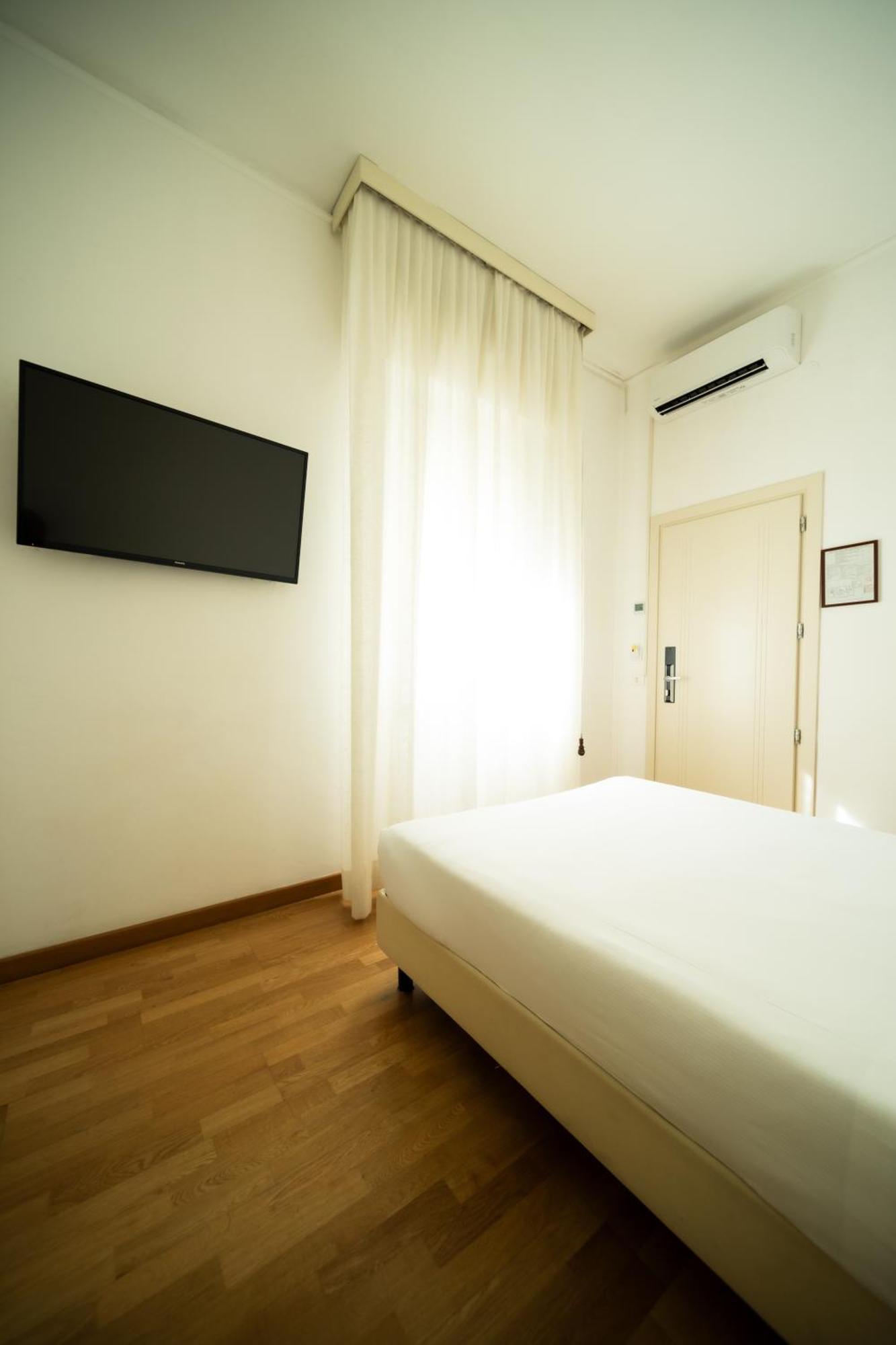 Hotel Rosabianca Rimini Extérieur photo