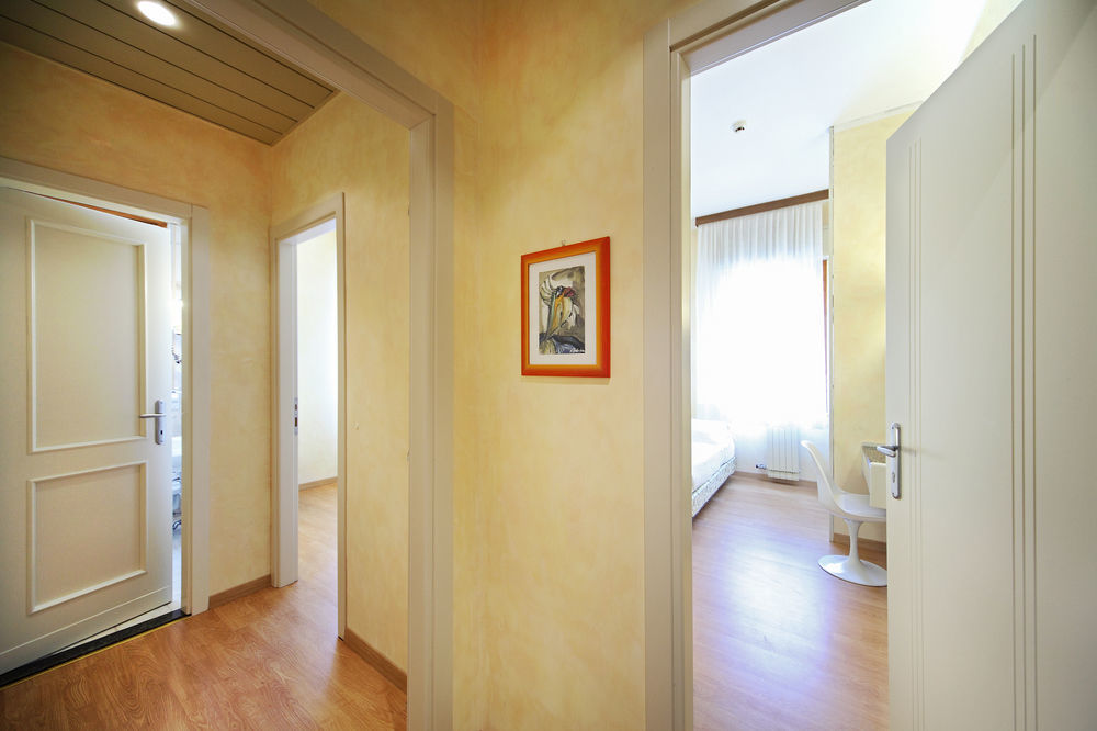 Hotel Rosabianca Rimini Extérieur photo